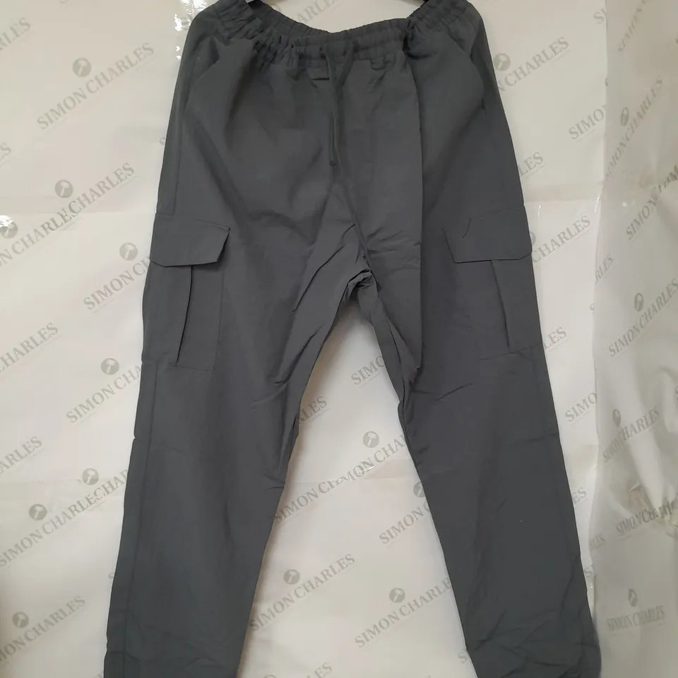 BECK & HERSEY ELITE CARGO PANT IN DARK GREY SIZE XL