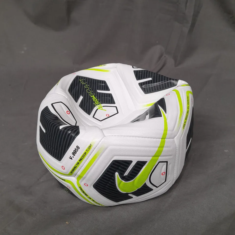 NIKE ACADEMY MATCH BALL