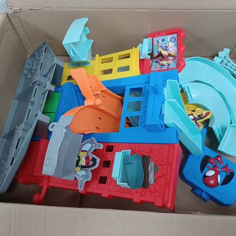 BOXED MARVEL SPIDEY AND HIS AMAZING FRIENDS CITY TRACK SET 