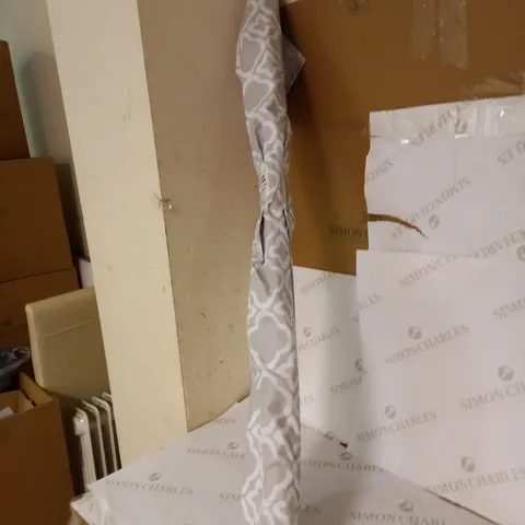 TRELLIS PRINTED BLACKOUT ROLLER BLIND 120X140