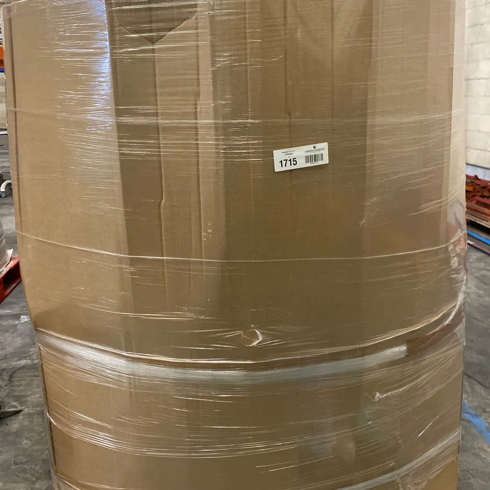 PALLET TO CONTAIN A LARGE ASSORTMENT OF HOSES // BRANDS MAY VARY
