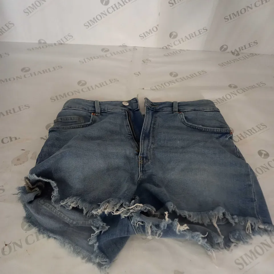 DIVIDED HIGH WAIST SORTS SIZE 12
