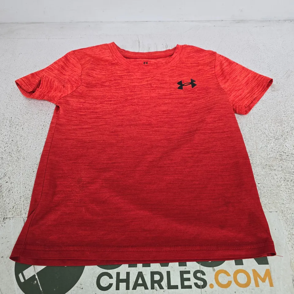UNDER ARMOUR T-SHIRT, RED - SIZE 4-5 YEARS 