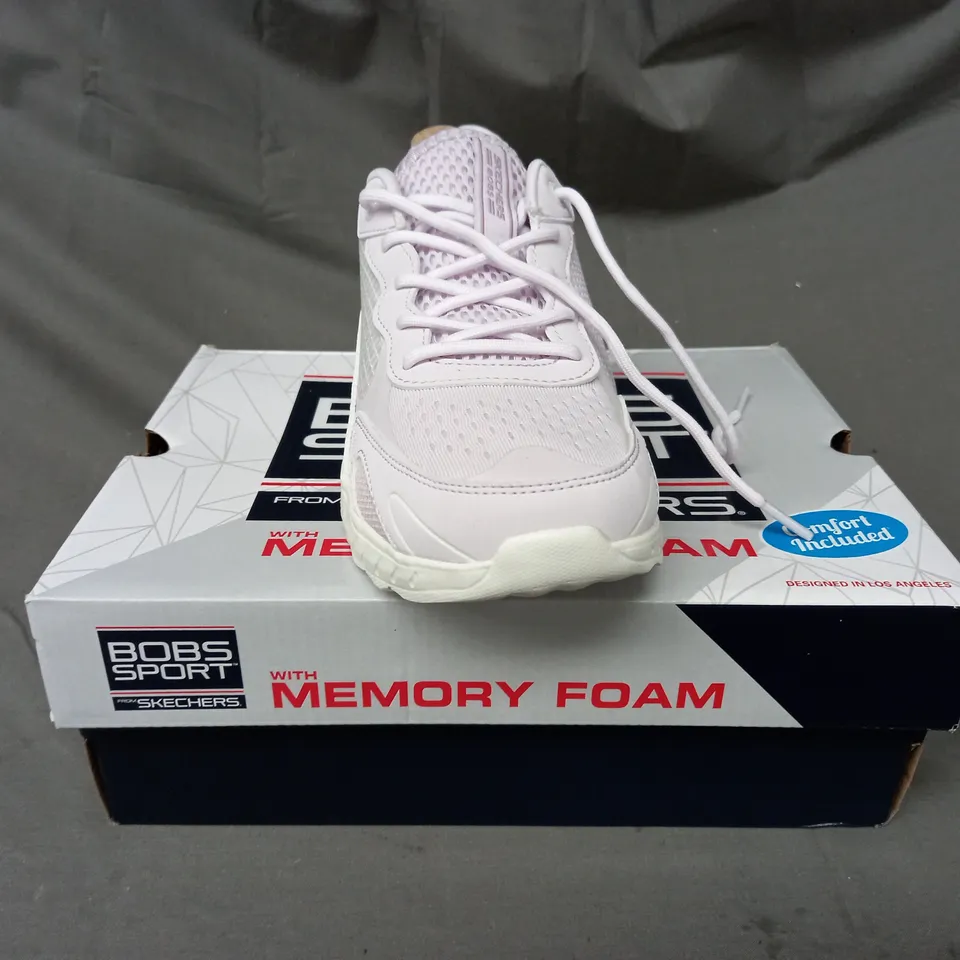 BOXED PAIR OF SKECHERS BOBS SQUAD COSMIC TRAINERS IN LAVENDER SIZE 5