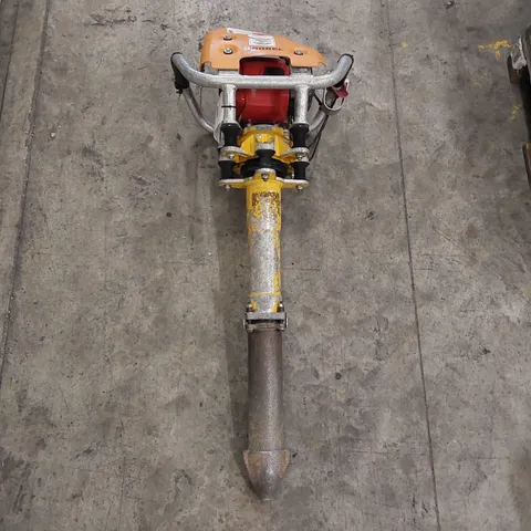 ROBEL 2 STROKE VERTICAL TAMPER