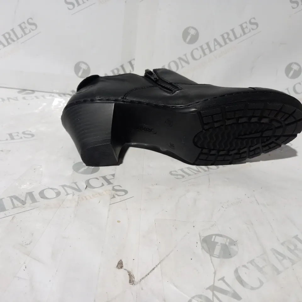 BOXED PAIR OF RIEKER SHOE BOOTS IN BLACK UK SIZE 5