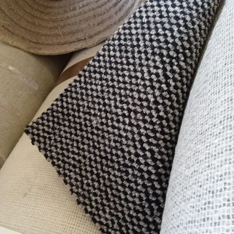 ROLL OF QUALITY LAKELAND HRD SCAFELL CARPET // APPROX SIZE: 4 x 4.96m