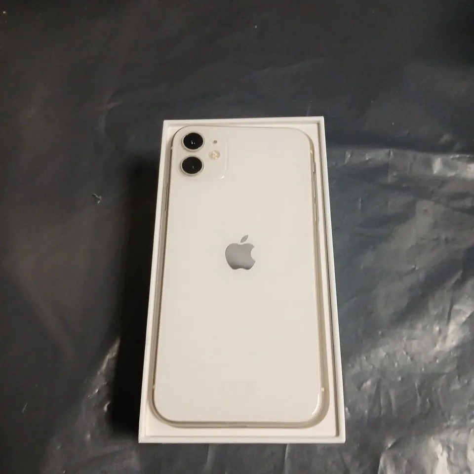 APPLE IPHONE 11 – 64GB – BLACK - BOXED 