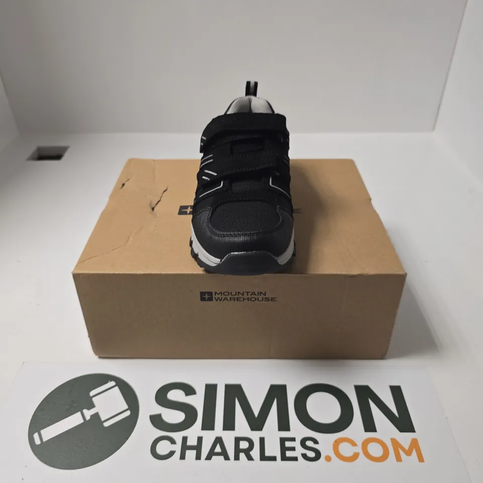 BOXED PAIR OF MOUNTAIN WAREHOUSE CANNONBALL KIDS ADAPTIVE WALKING SHOES IN BLACK - UK 3