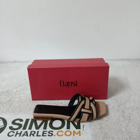 DANSI WOMEN'S SANDALS – BEIGE & BLACK STRAPS (BOXED) - EUR 39