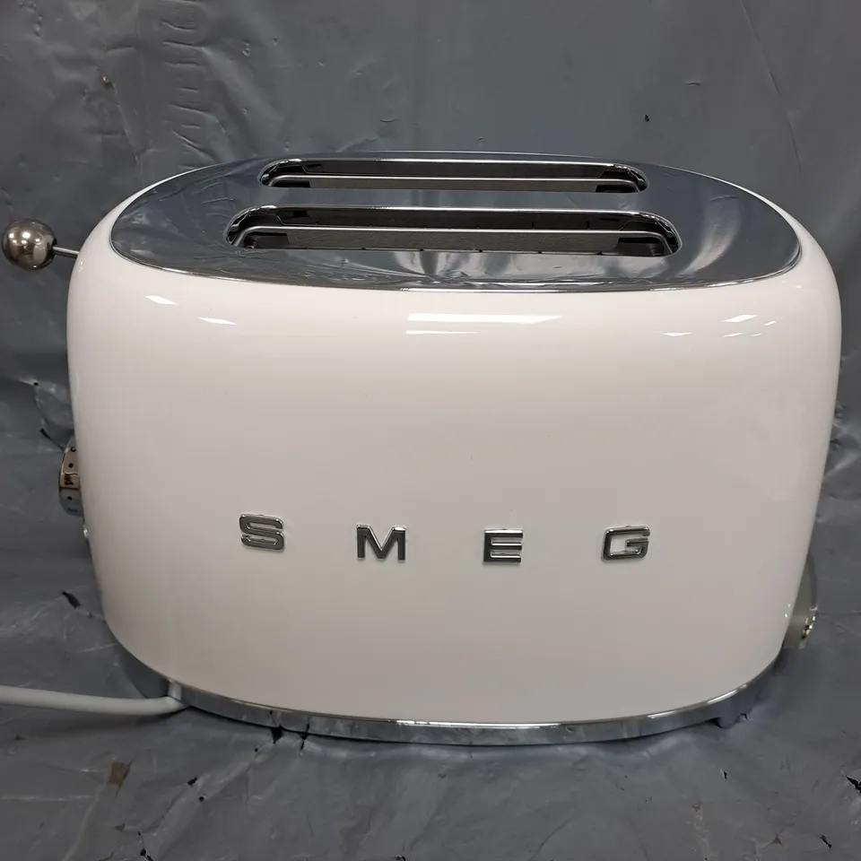 SMEG ELECTRIC 2-SLICE TOASTER IN WHITE