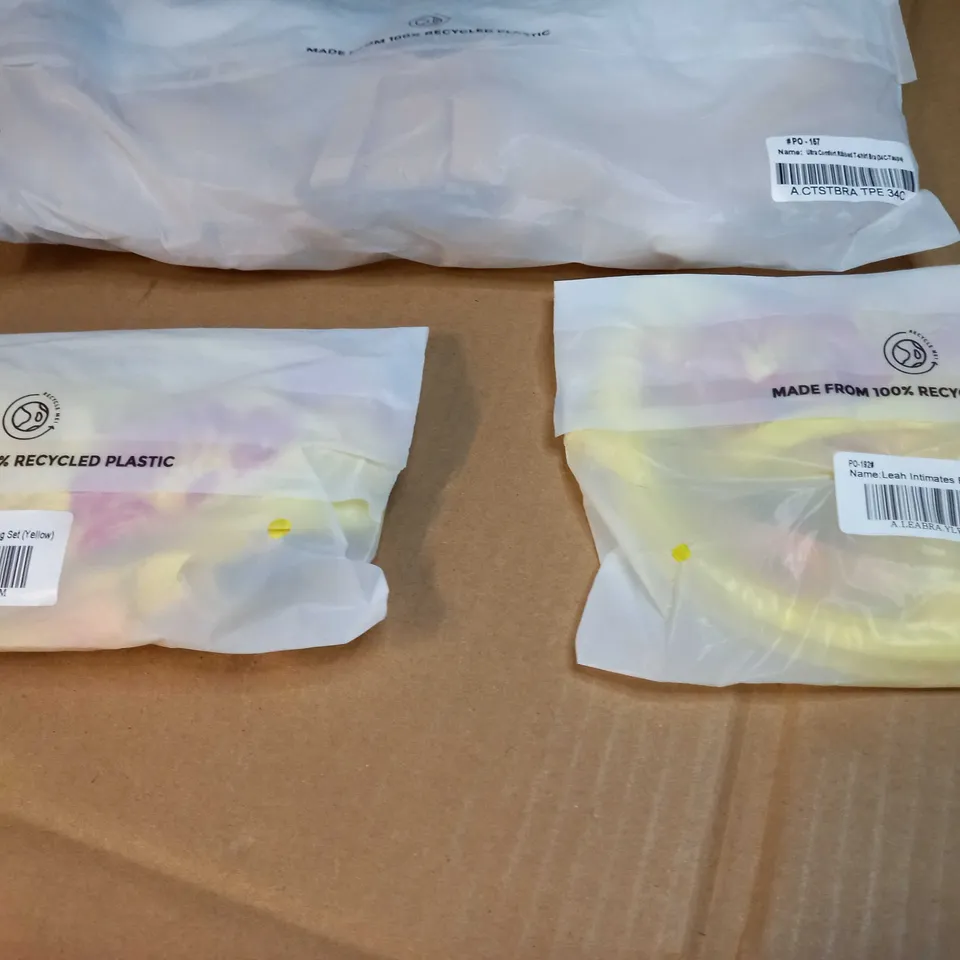 LOT OF APPROX 8 PACKAGED LOUNGE UNDERWEAR ITEMS VARYING IN SIZE/STYLE/COLOUR