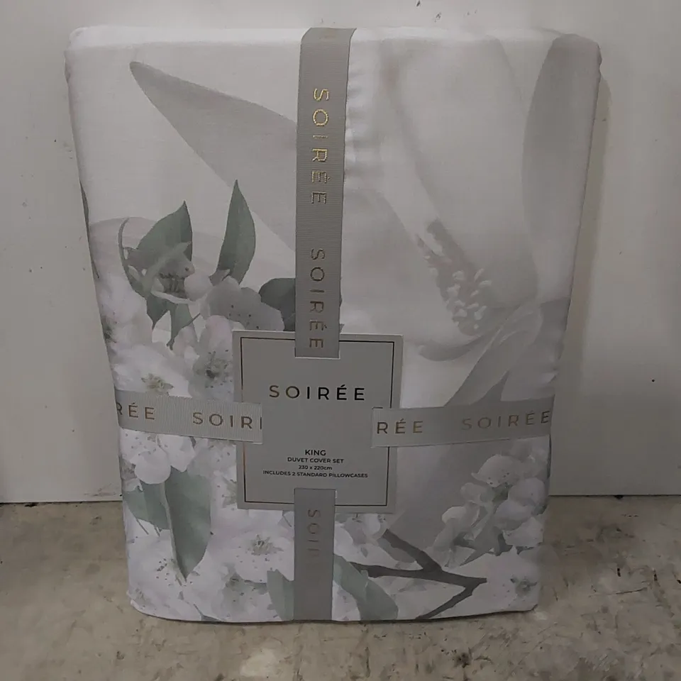 BAGGED CHRONE LILAC/WHITE 200 TC MODERN DUVET COVER SET // SIZE: KING