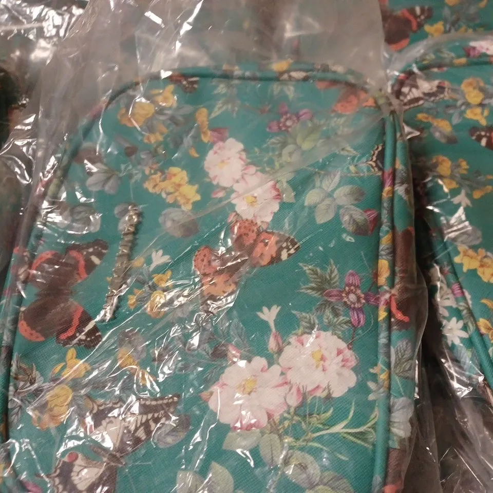 BOX OF APPROX 30 JOANA FULANA BUTTERFLY SPIRIT PREMIUM COLLECTION STORAGE BAGS