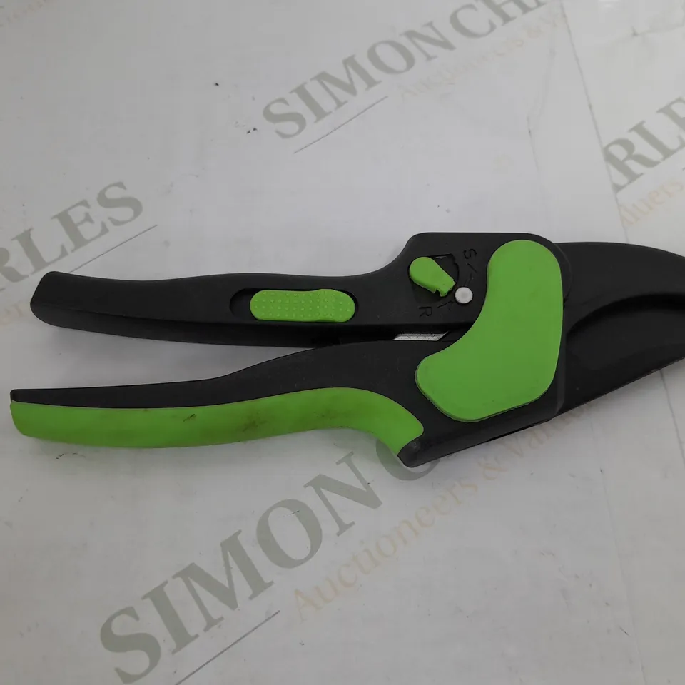 BOXED GARDEN SHEAR 