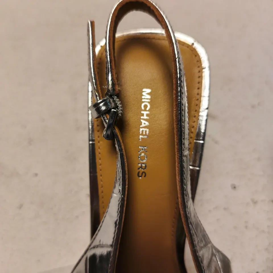 MICHAEL KORS WOMEN'S SILVER CROC-EMBOSSED SLINGBACK HEELS – UK 4 (US 6)