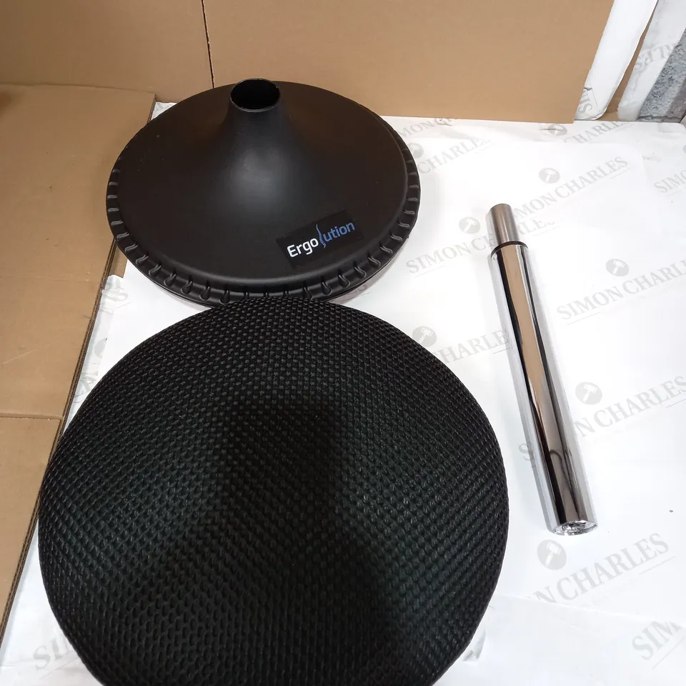 ERGOLUTION ERGONOMIC BALANCE STOOL