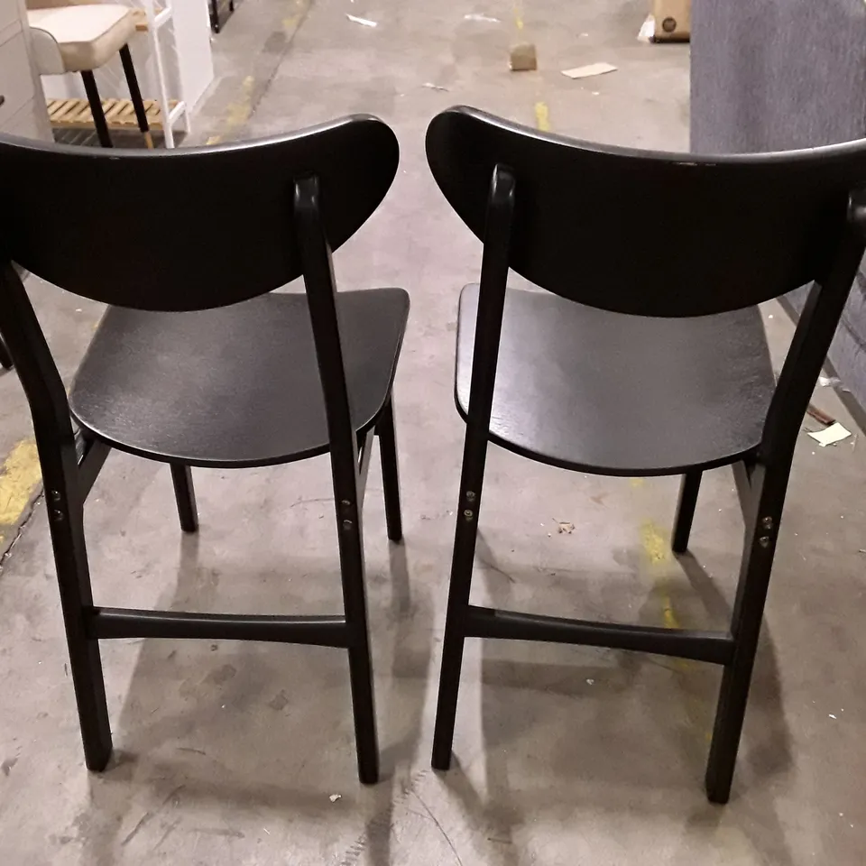 SET OF 2 BLACK WOOD DINING CHAIRS 