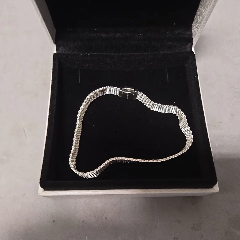 BOXED PANDORA CHAIN LINK BRACELET 