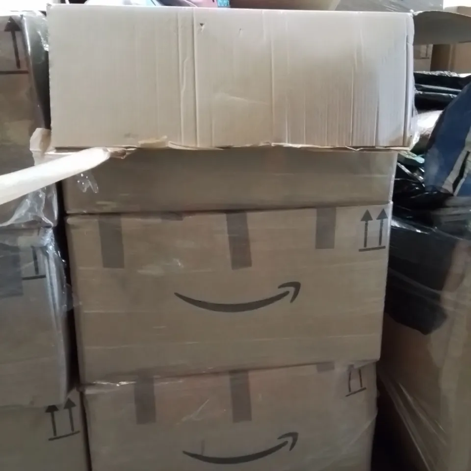 PALLET CONTAINING A LARGE QUANTITY OF COSMETIC PRODUCTS TO INCLUDE;NAIL POLISH,PROFESSIONAL NAIL FILE SET,WAX STICK