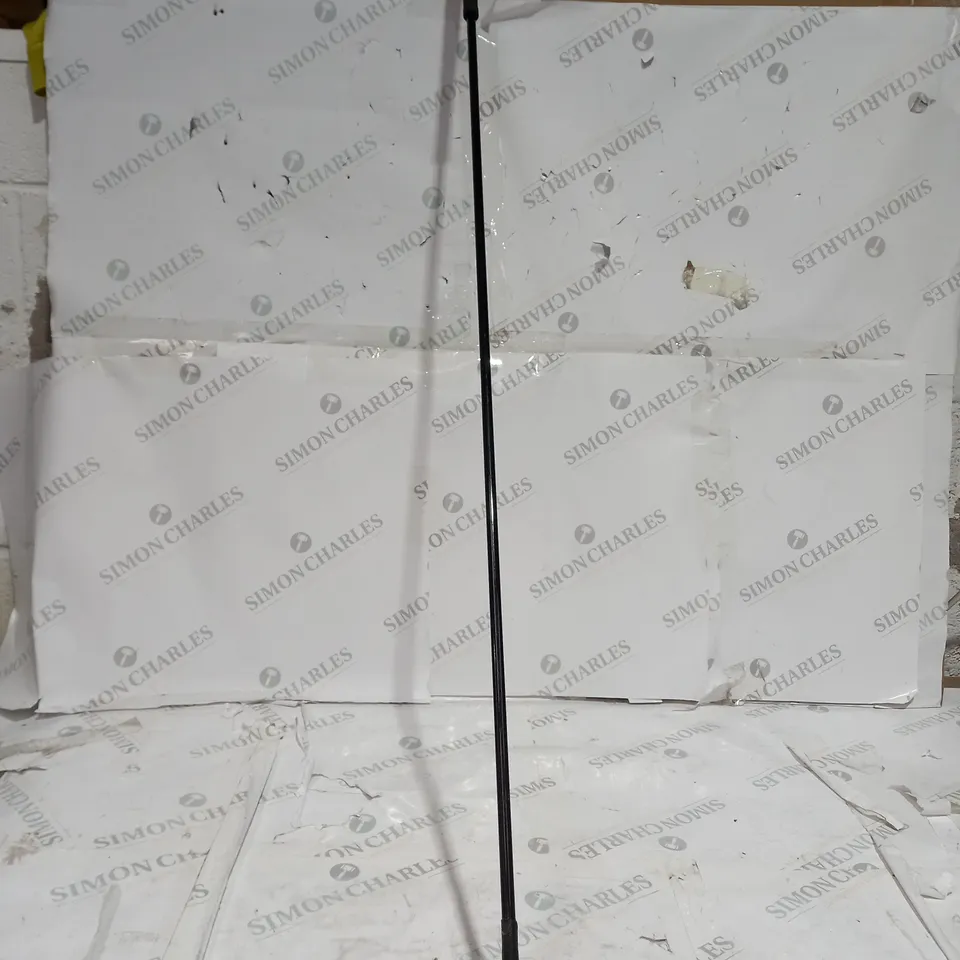 BLACK HORSE RIDING CROP (COLLECTION ONLY)