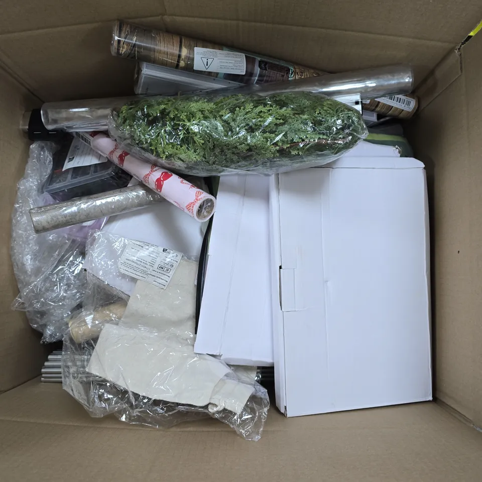 APPROXIMATELY 15 ASSORTED HOUSEHOLD PRODUCTS TO INCLUDE DUVET COVER SET, SCREW SET, FAUX FOLIAGE DECOR, ETC