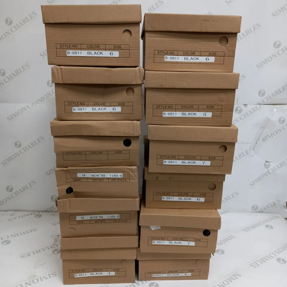 APPROXIMATELY 12 BOXED PAIRS OF BOW LACE TRAINERS IN SIZES 3, 4, 5, 6, 7, 8