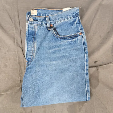 LEVIS 501 JEANS IN BLUE SIZE 32/30