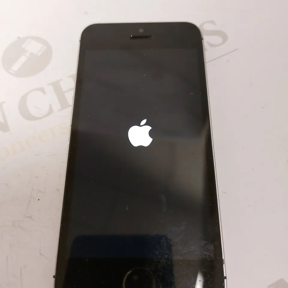 APPLE IPHONE SE (1ST GENERATION) A1723 