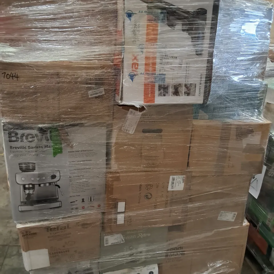 PALLET OF APPROXIMATELY 33 UNPROCESSED RAW RETURN HOUSEHOLD AND ELECTRICAL GOODS TO INCLUDE;