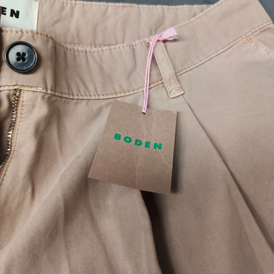 BODEN TROUSERS UK 18 WITH TAGS