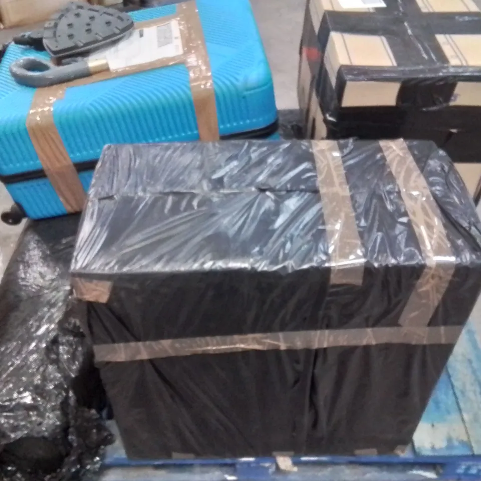 PALLET CONTAINING VARIOUS ASSORTED HOUSEHOLD RETURNS 