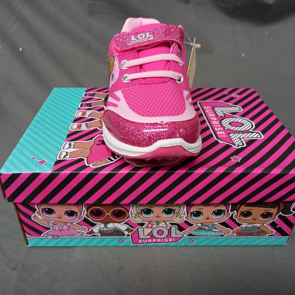 BOXED PAIR OF LOL SURPRISE KIDS SHOES IN PINK W. GLITTER EFFECT EU SIZE 29