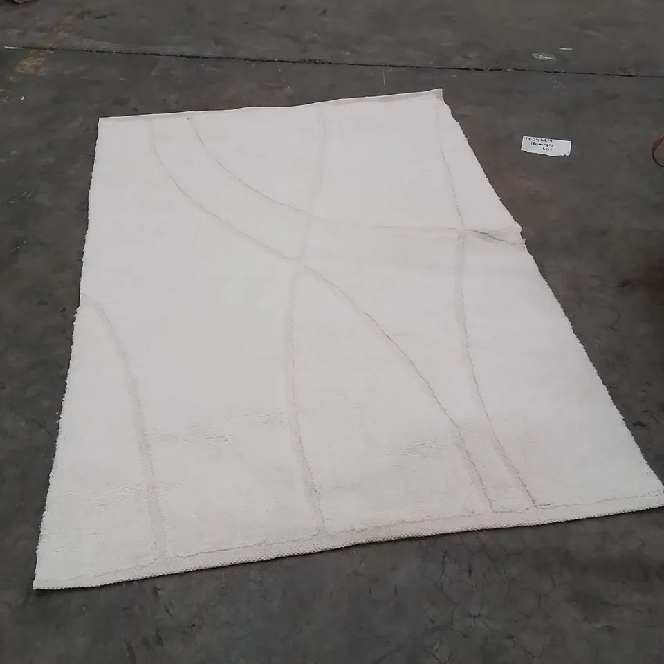 QUALITY DESIGNER AREA RUG - APPROXIMATELY 180X120CM