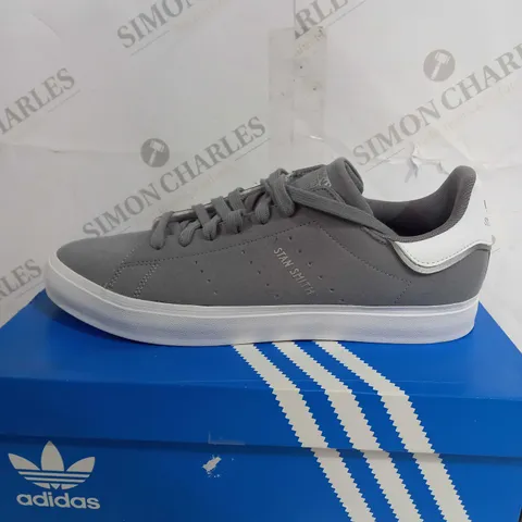 BOXED ADIDAS STAN SMITH TRAINERS, GREY - SIZE 10