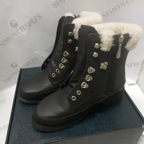 BOXED OKAB BLACK WATERPROOF ANKLE BOOTS - SIZE 7