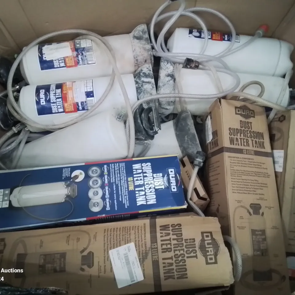 PALLET OF VARIOUS PLUMBING PARTS AND FITTINGS TO INCLUDE: MOSTLY WATER COMPRESSION PUMPS