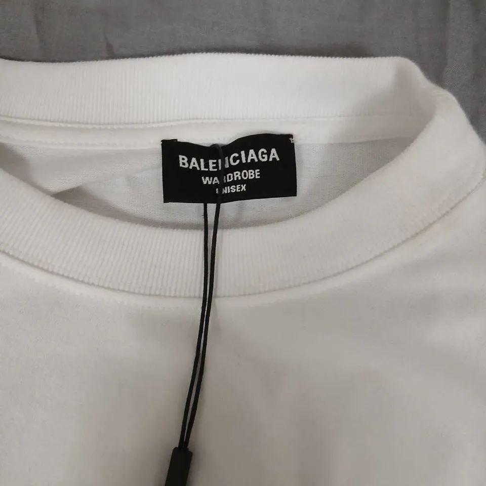 BALENCIAGA WHITE T-SHIRT – UNISEX, SIZE M