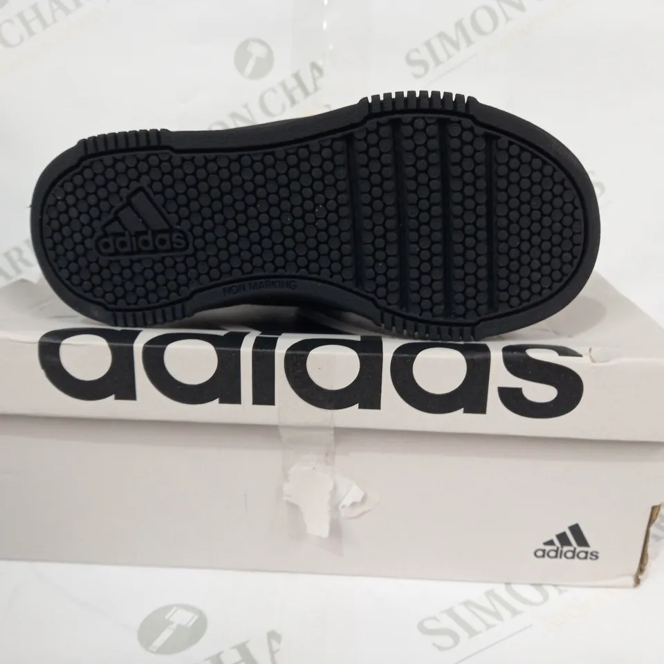 BOXED PAIR OF ADIDAS TENSAUR SPORT 2.0 CF KIDS SHOES IN BLACK UK SIZE 11.5