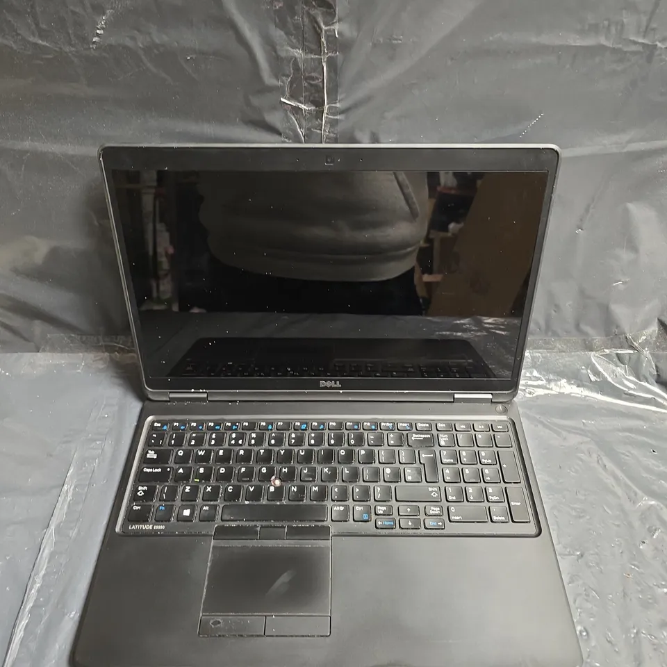 DELL LATITUDE E5550 LAPTOP