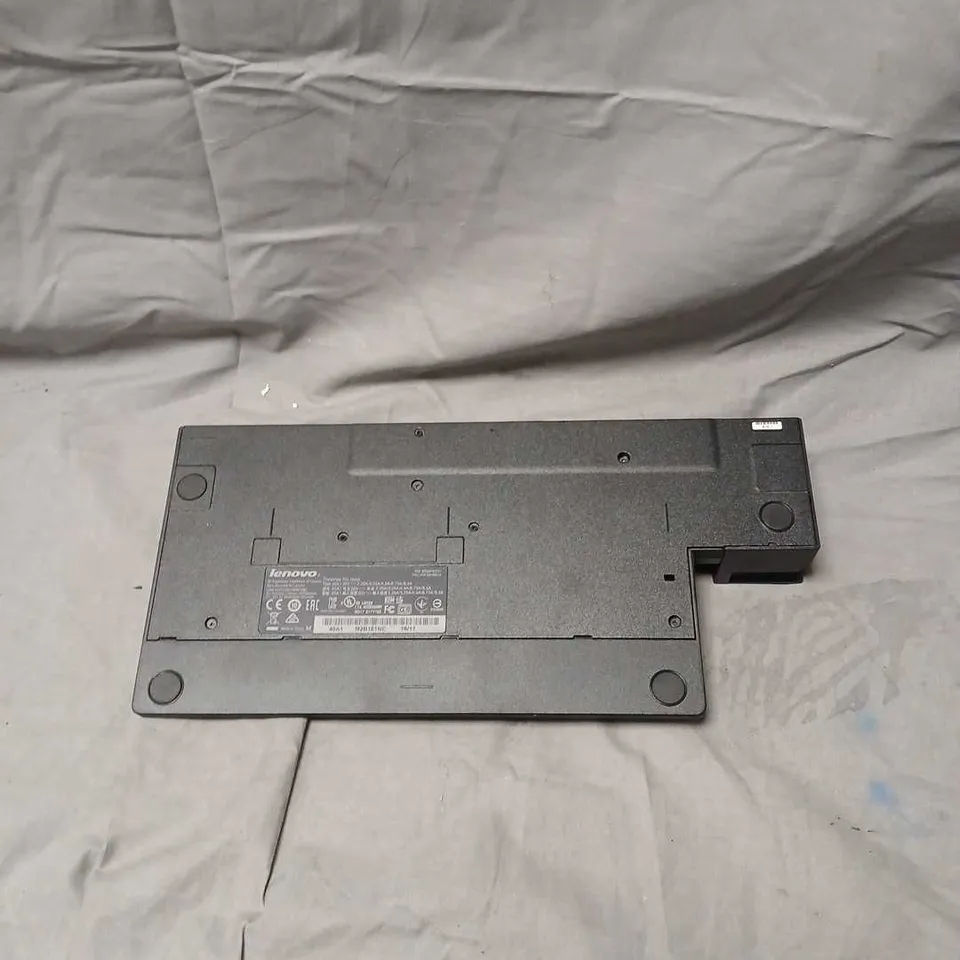 LENOVO THINKPAD PRO DOCKING STATION