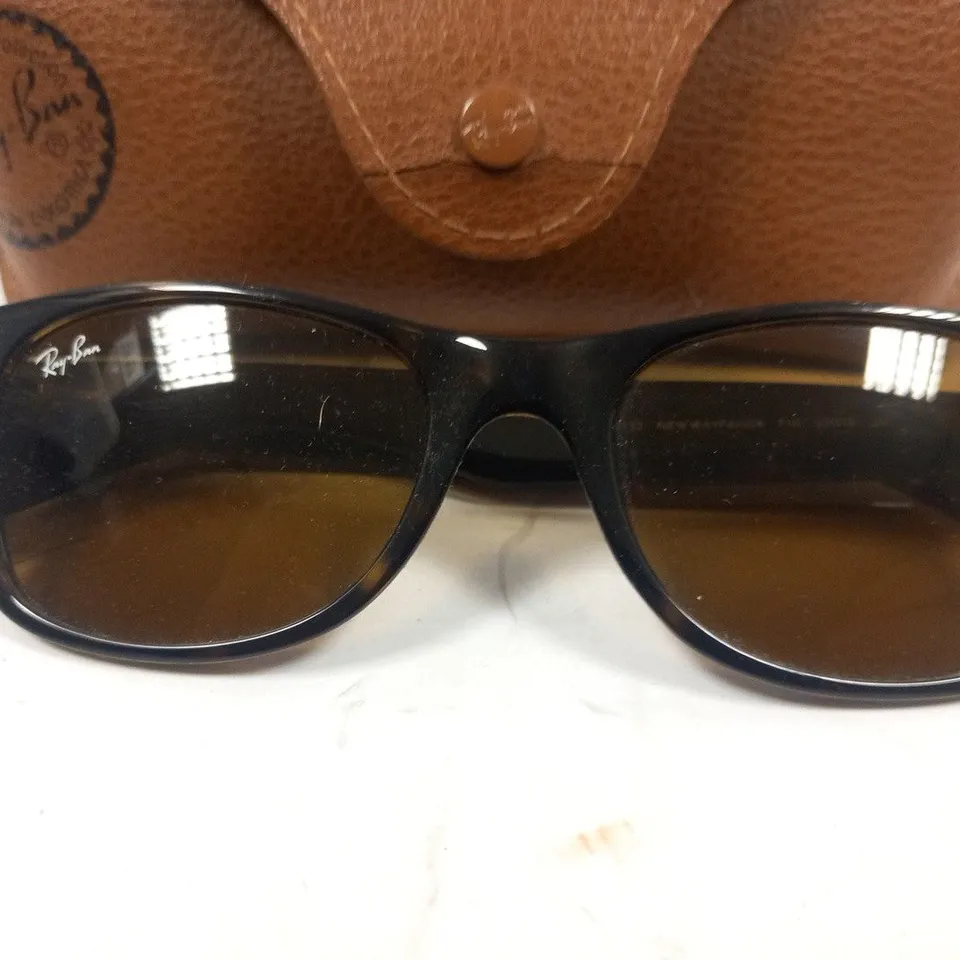 RAY BAN RB2132 NEW WAVER 710 3N SUNGLASSES