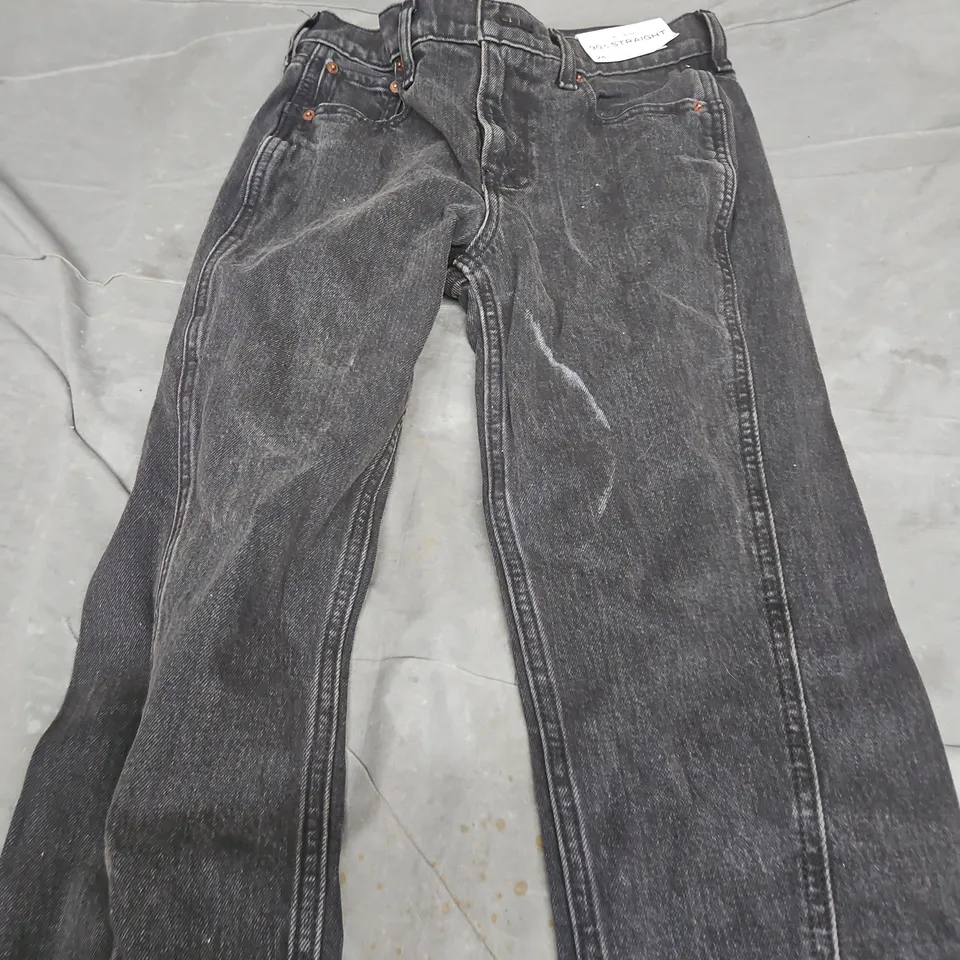 ABERCROMBIE & FITCH MID RISE 90S STRAIGHT JEANS – BLACK DENIM, UK 20