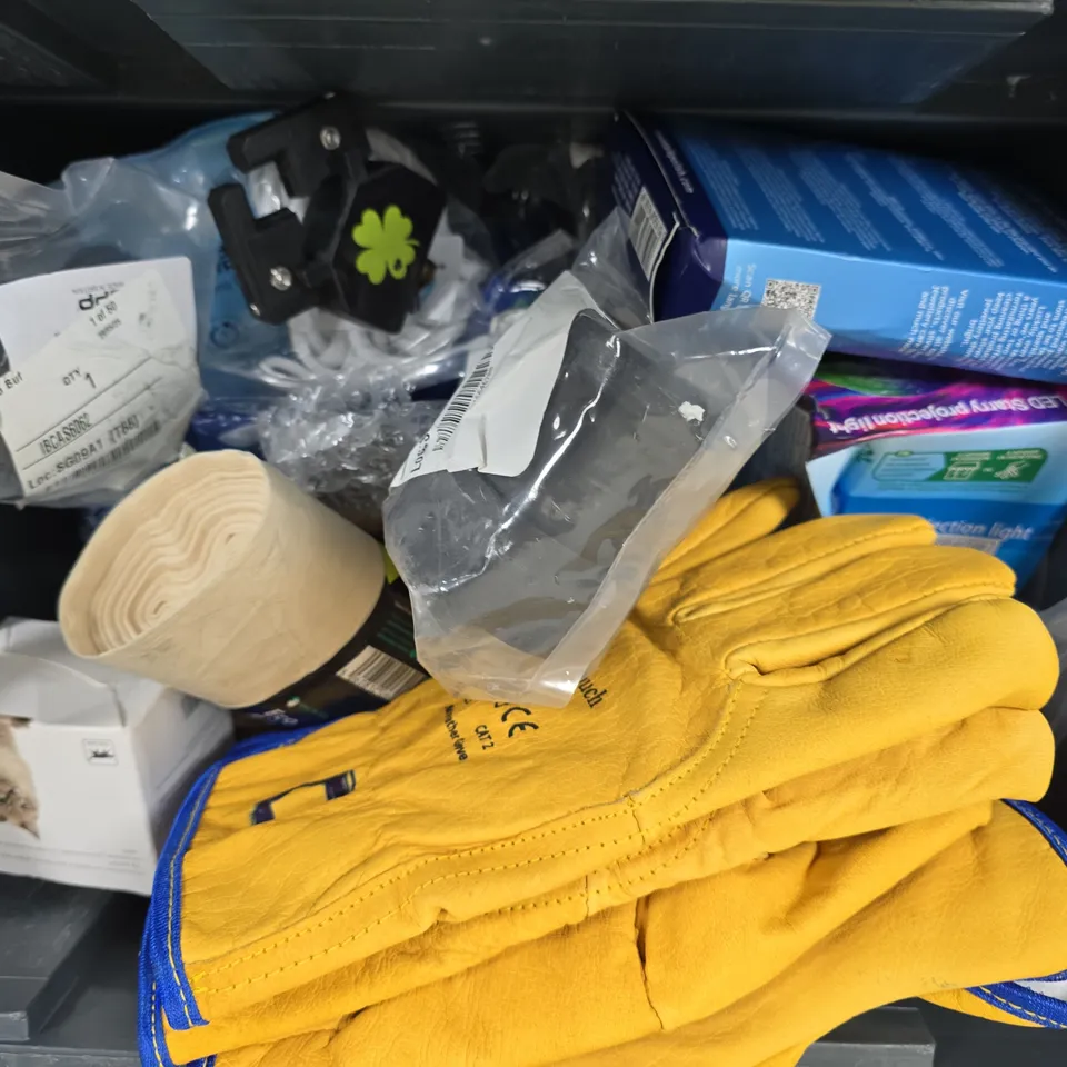 BOX OF ASSORTED ITESM TO INCLUDE - GLOVES - BIN BAGS - GLASS PROTECTOR 