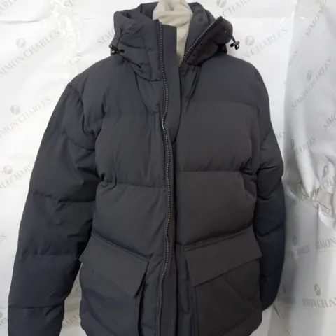 ARNE SHORT DOWN PARKA IN GREY - SMALL