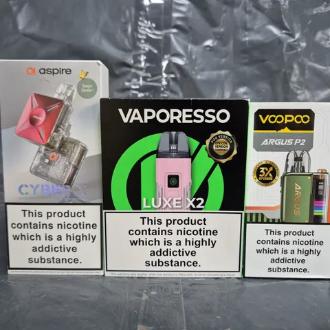 BOX OF APPROXIMATELY 20 ASSORTED VAPING ITEMS AND PRODUCTS TO INCLUDE VAPORESSO, ASPIRE, ETC