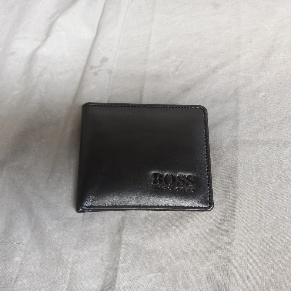HUGO BOSS BLACK WALLET 