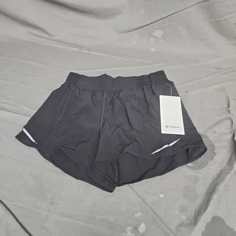 LULULEMON HOTTY HOT HR SHORT 4" LINED IN BLACK SIZE 8