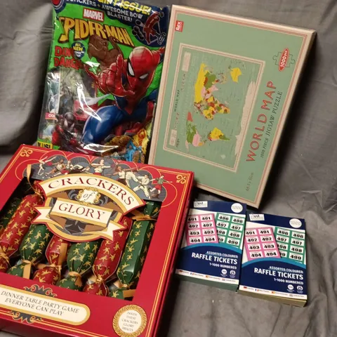 APPROXIMATELY 15 ASSORTED TOYS, GAMES, GIFTS AND NOVELTIES TO INCLUDE MARVEL SPIDERMAN SUPER GIFT ISSUE, WORLD MAP 1000 PIECE JIGSAW PUZZLE, RAFFLE TICKETS, ETC - COLLECTION ONLY
