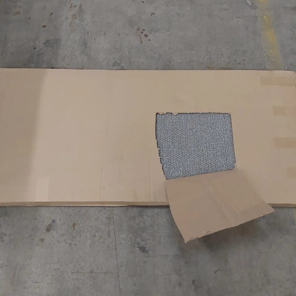 BOXED 135CM CHENILLE GREY HEADBOARD 